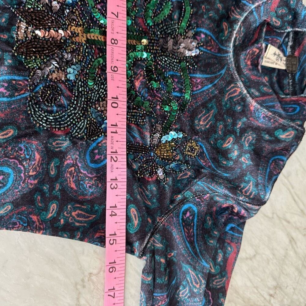 Free People L’amour Paisley Velvet Top size XS - Picture 9 of 11